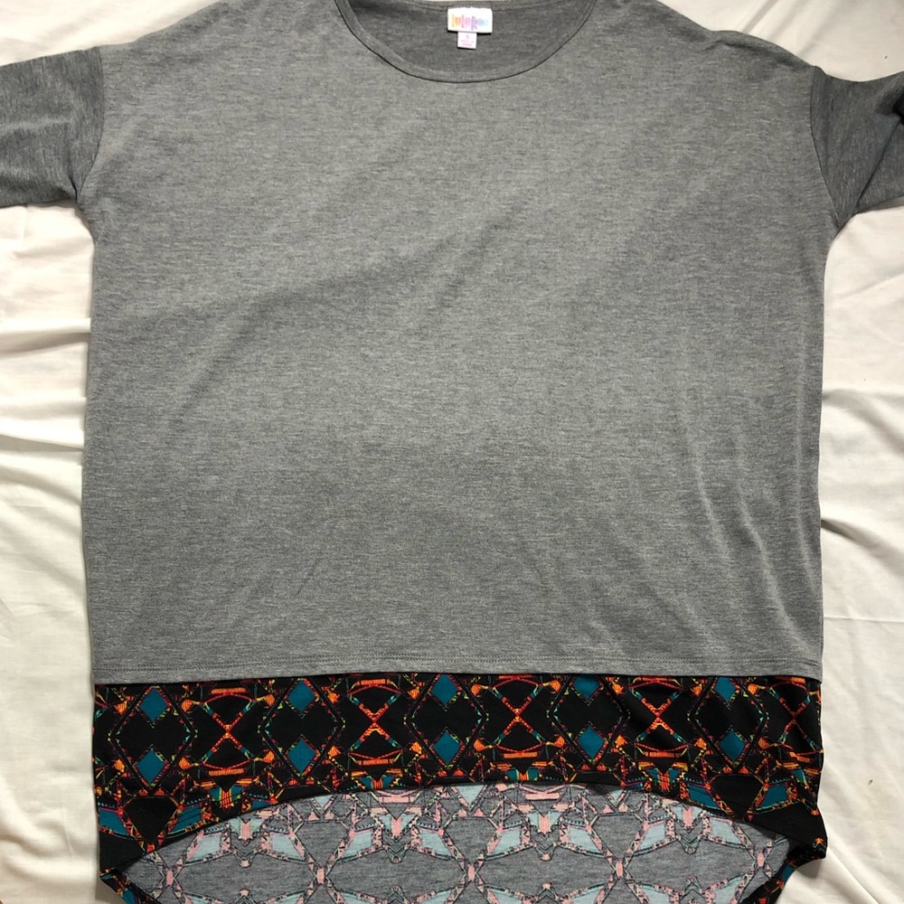 LulaRoe T-Shirt Small